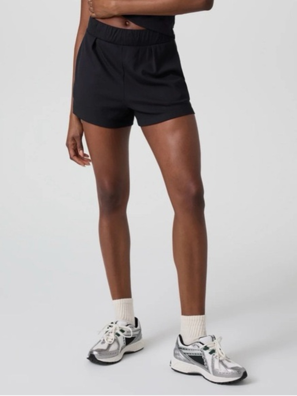 Vuori Pose Shorts